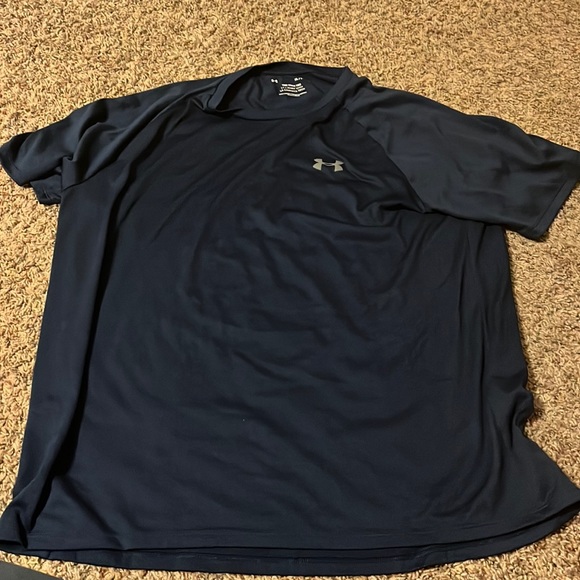 Under Armour Other - Mens under Armour shirt